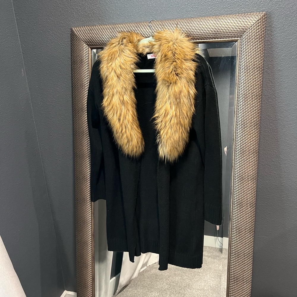 BuddyLove Faux Fur Collar Cardigan